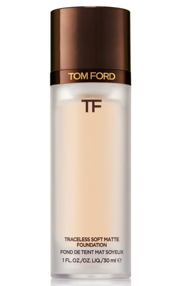 Traceless Soft Matte Foundation จาก Tom Ford Beauty (ราคา 3,600 บาท)